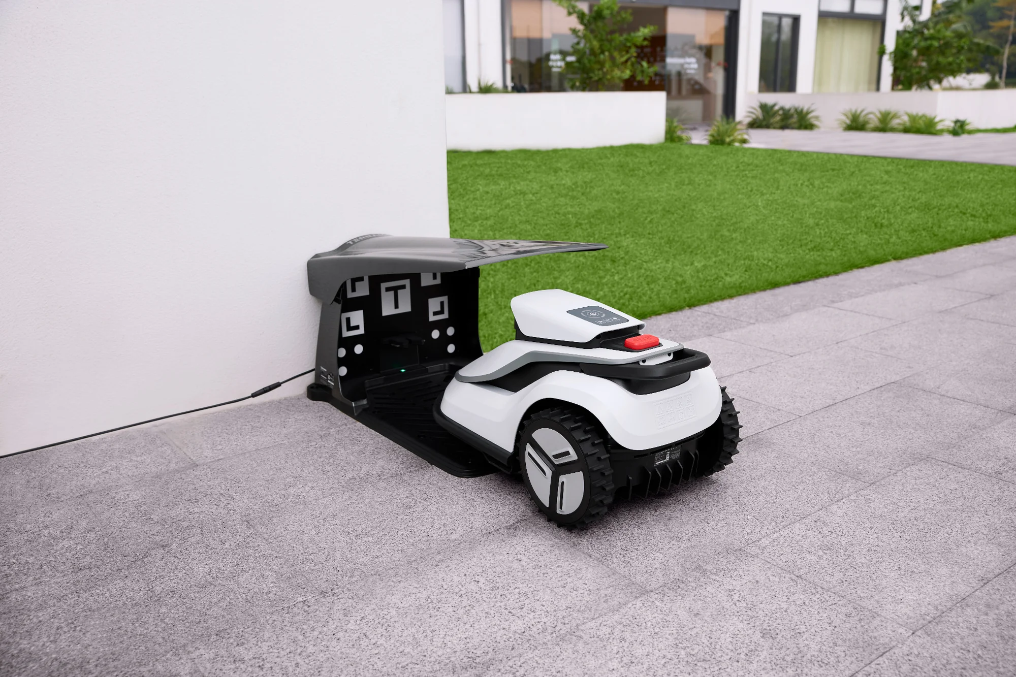 terramow-v1000-v600-with-base-station